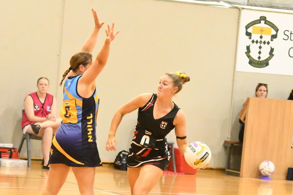 Horsham Saint's Ash Grace looks for options.