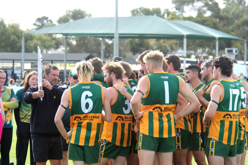 Fresh from a break, the Dimboola Roos will look to return to its winning ways on Saturday against the Warrack Eagles.