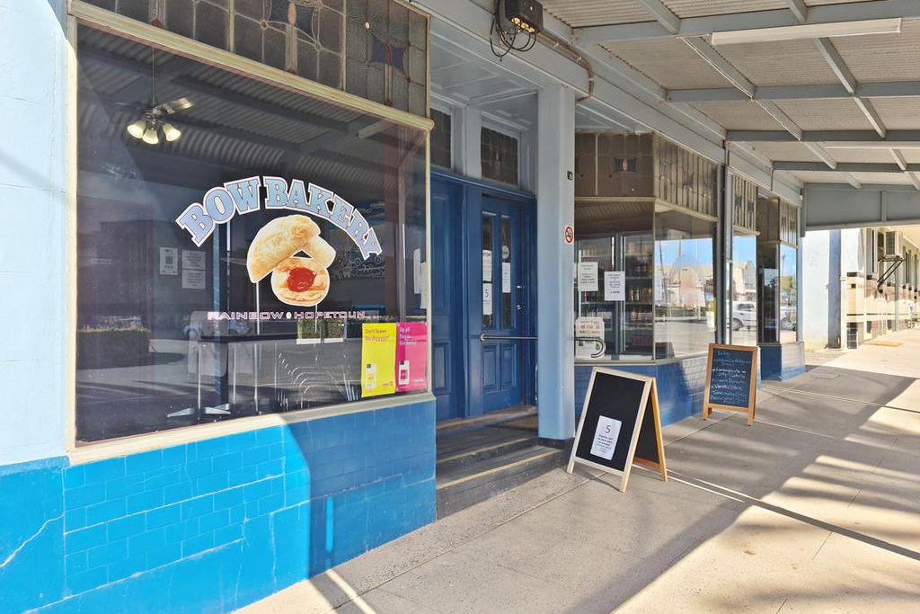Bow Bakery in Rainbow was one of eight recipients recently announced in the Hindmarsh Shire Council Business Assistance Grant Program. They will receive $1500 for a mural to be painted on the side of the bakery.