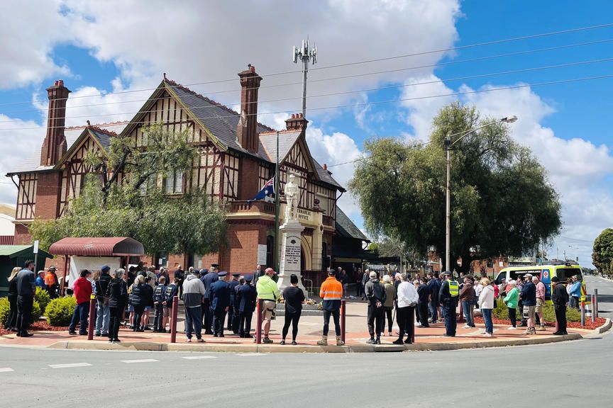 Warracknabeal paused to remember those who paid the supreme sacrifice on November 11, 2025.