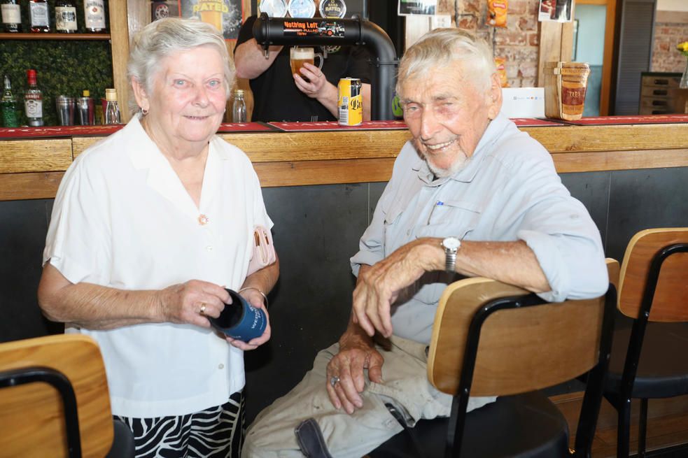 Sue Turner and Llew Schilling enjoying the atmosphere in the pub.