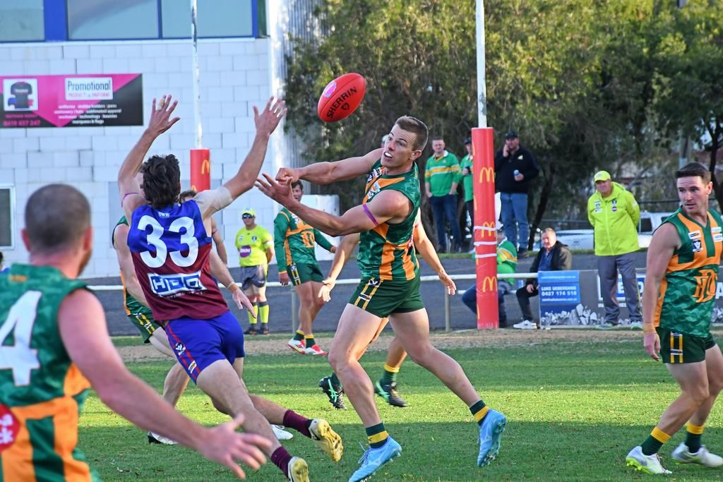 Horsham made a fast start count, defeating Dimboola by 61 points at City Oval on Saturday. Former captain Ben Miller made a welcome return for the Roos, providing leadership and experience around the contest.