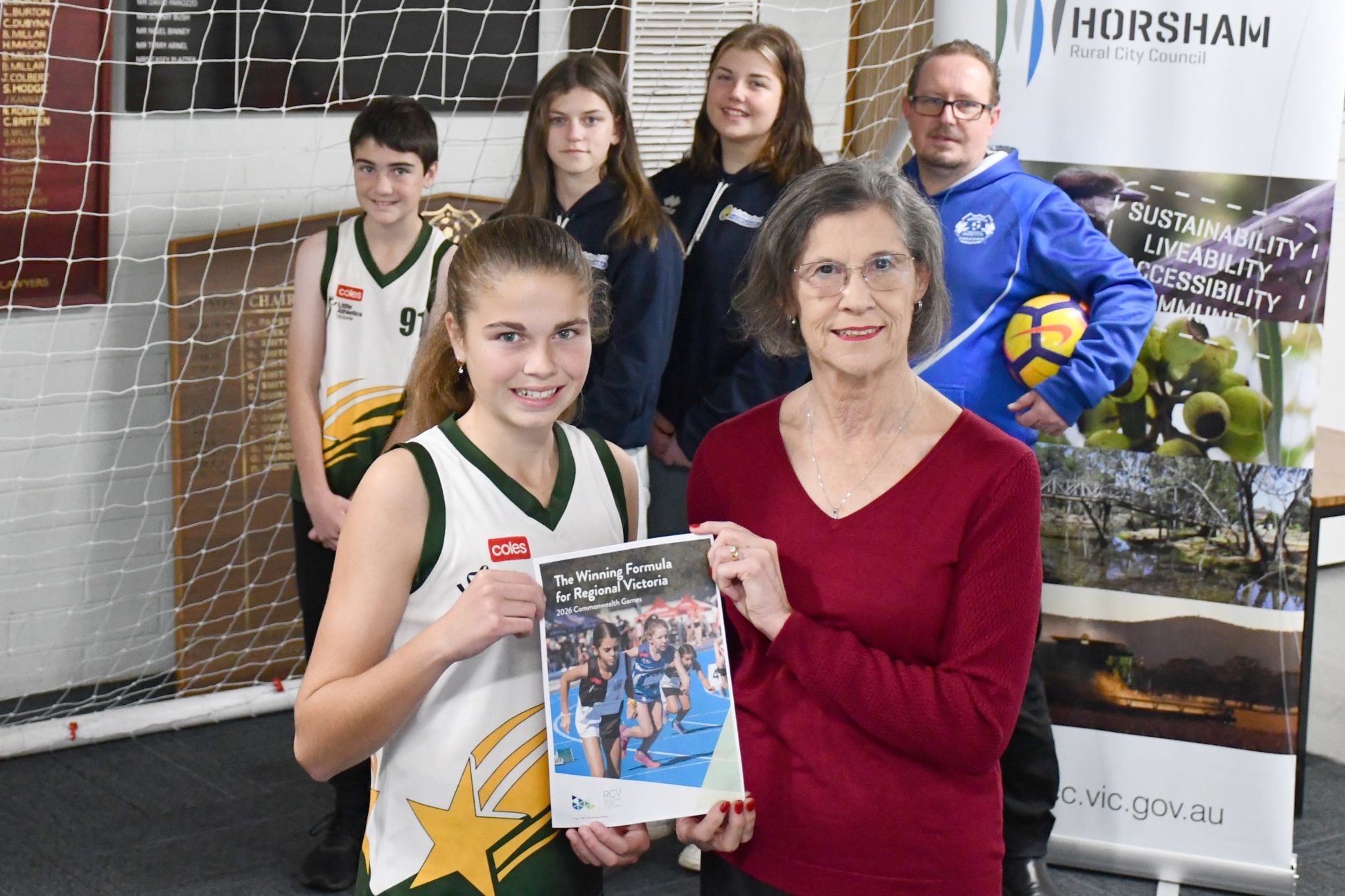 Hannah Plazzer of Little Athletics Horsham with Horsham mayor Robyn Gulline.