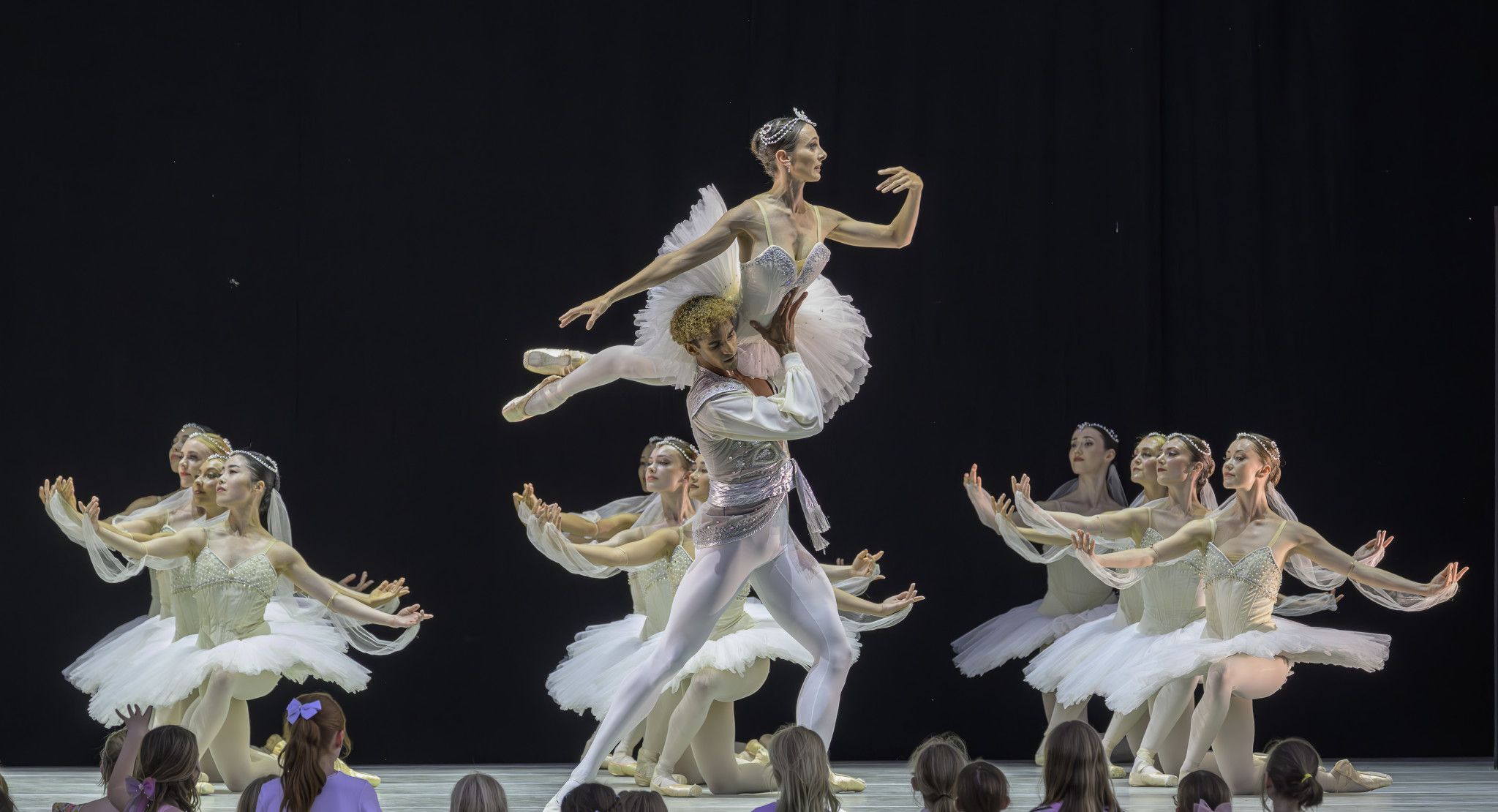 Children were close to the stage watching world-class ballet from The Australian Ballet. Here, Senior artist, Davi Ramos and Principal artist, Dimity Azoury are the centre of attention.