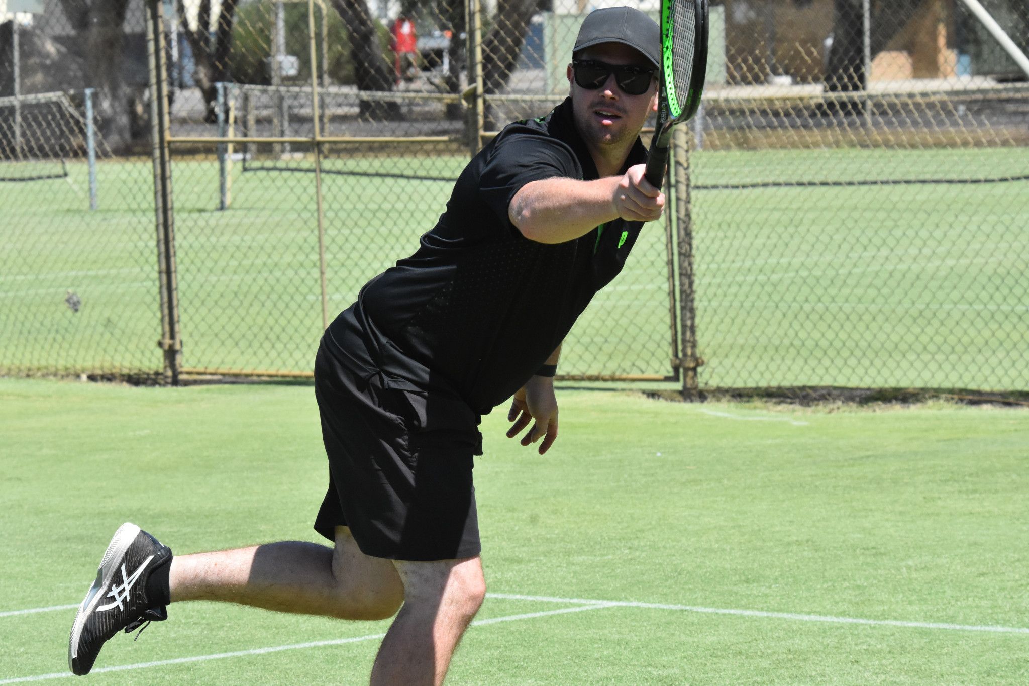 Horsham Lawn Bardell's Daniel Phillips with a return in their B-special match against Laharum. PHOTO: CHRIS GRAETZ