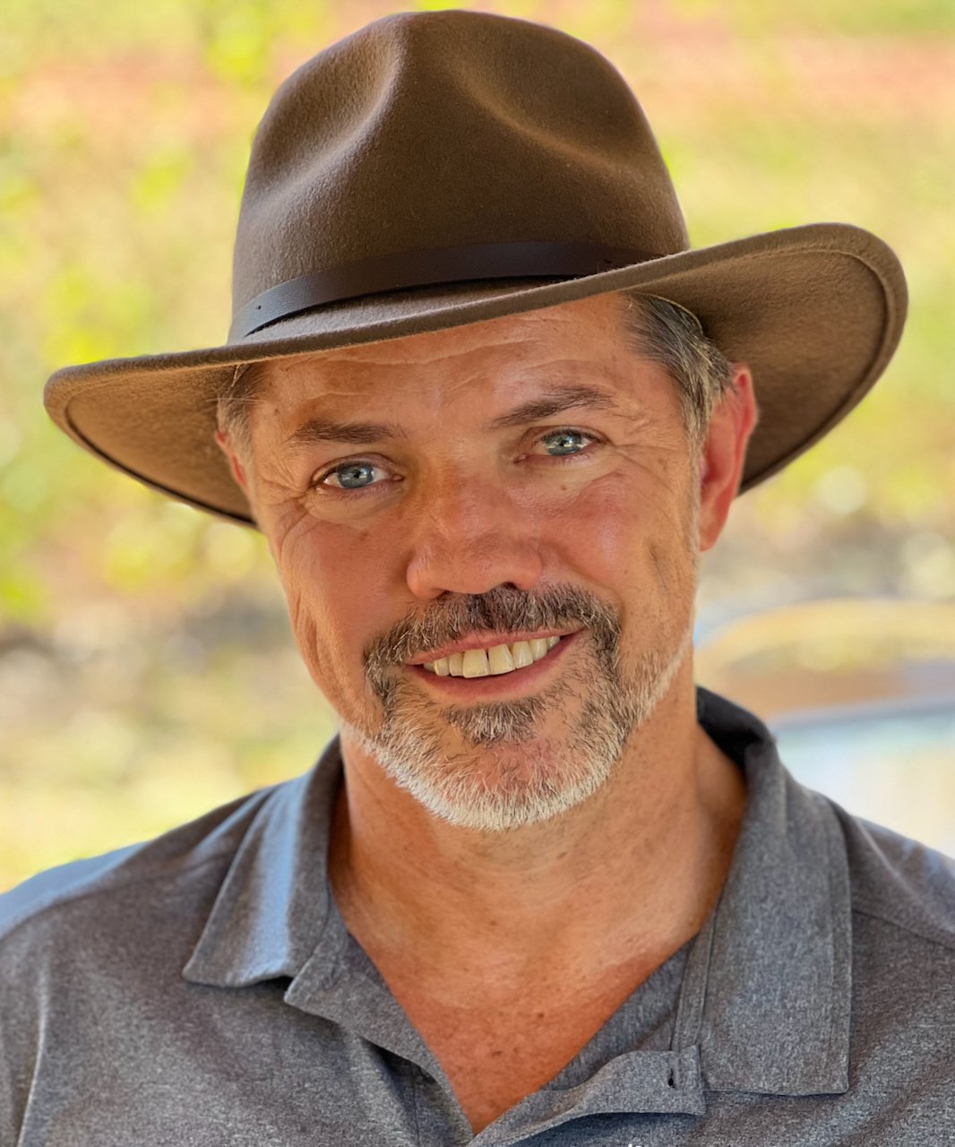 Dr Daniel Featherstone