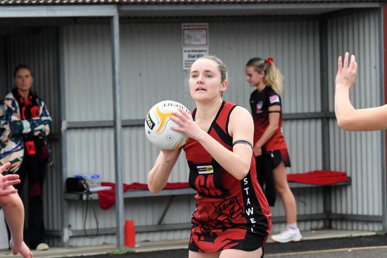 Ebony Summers releases a pass in the attacking third during the round 17 WFNL match against Southern Mallee on Saturday, August 17. Picture by Lucas Holmes
