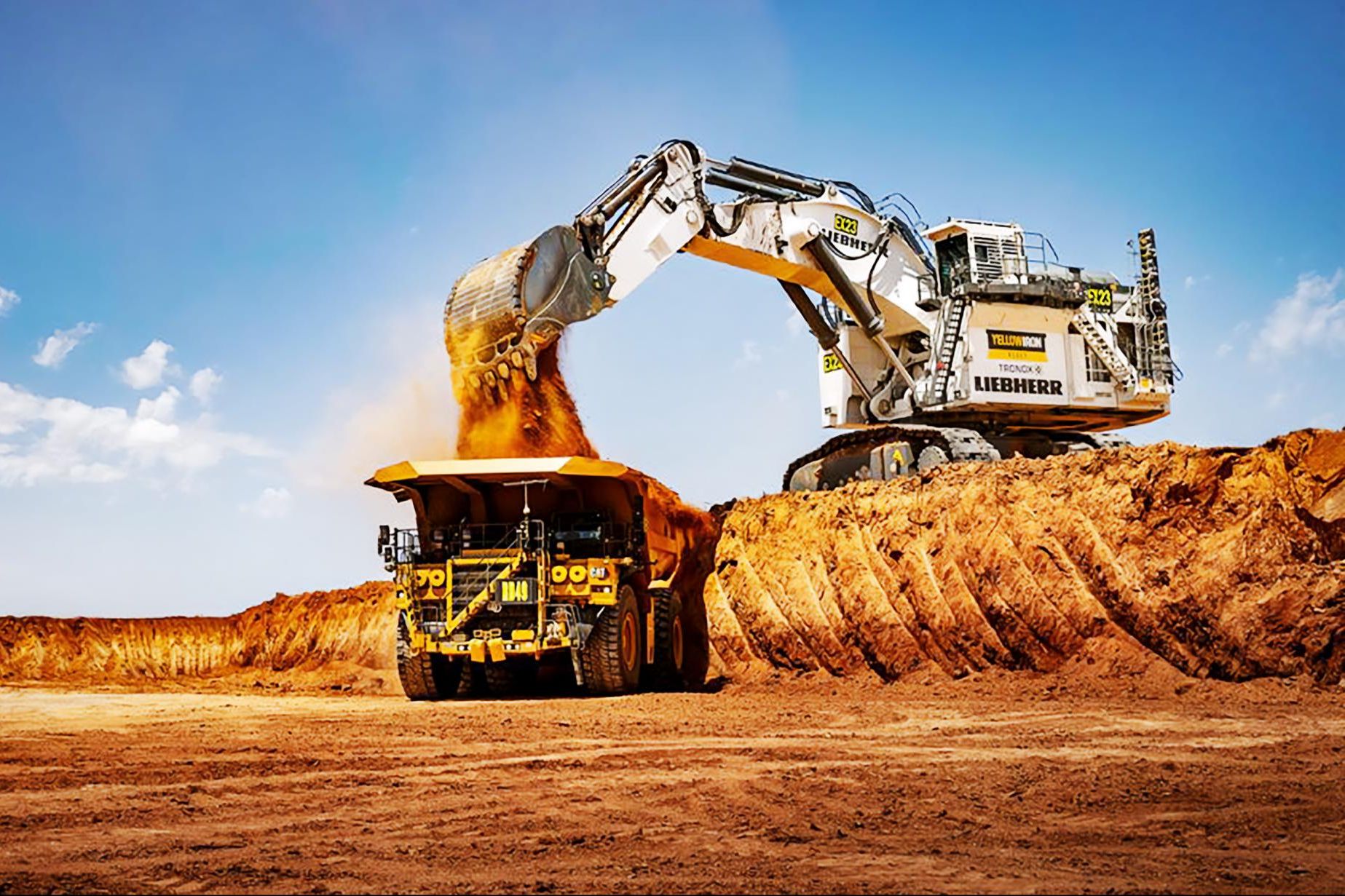 A Bendigo-based earthmoving company has already signed a deal with mining company VHM Ltd to progress its flagship mineral sands mine near Swan Hill. Picture from Yellow Iron Fleet.