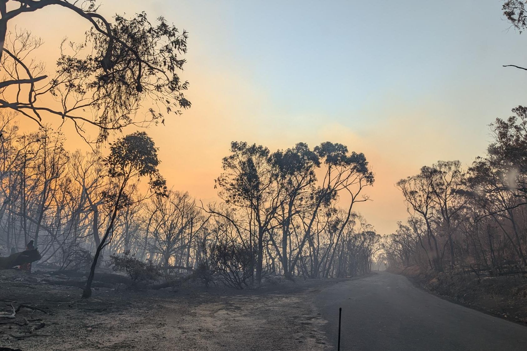 The Grampians bushfire expanded to nearly 41,000 hectares overnight, moving further north toward Halls Gap. Picture supplied by VicEmergency