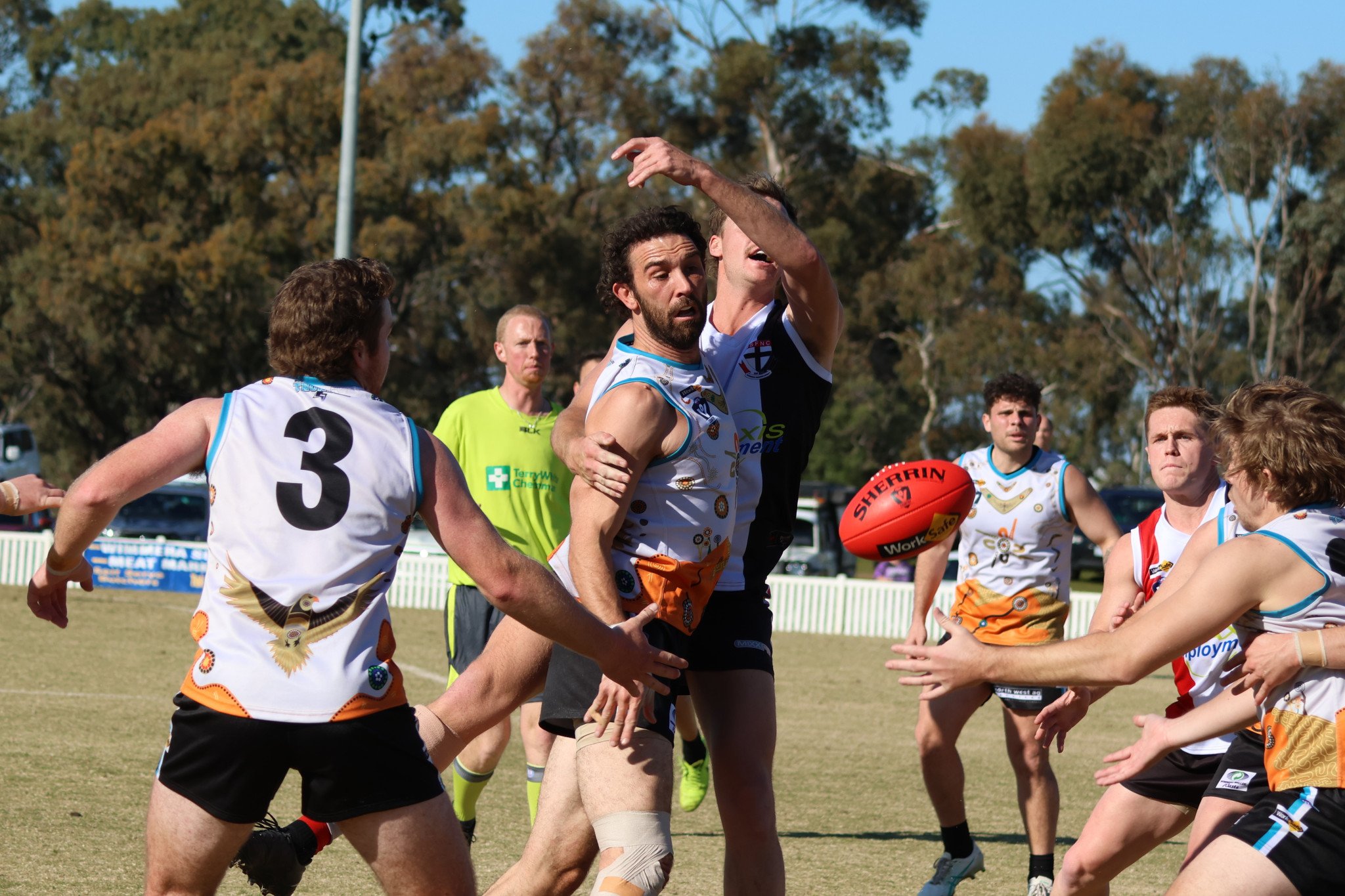 Jake Garvey wins a ruck contest. Photo: LES GRAETZ