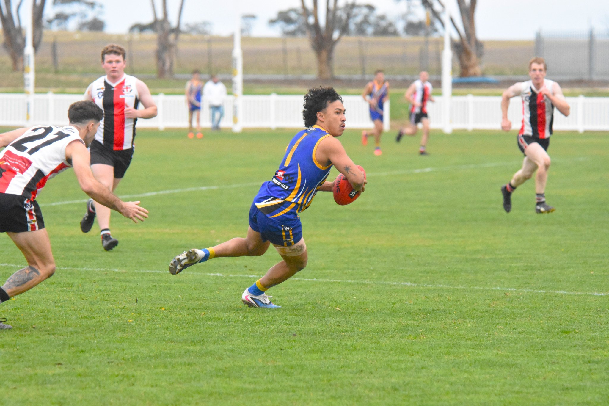 Natimuk United's senior football side will hope to bounce back from their round seven loss to Edenhope Apsley, but go against a strong Laharum side this Saturday, May 30.