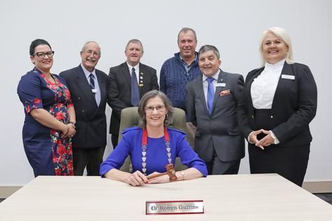 Community's faith in council sinks deeper - feature photo