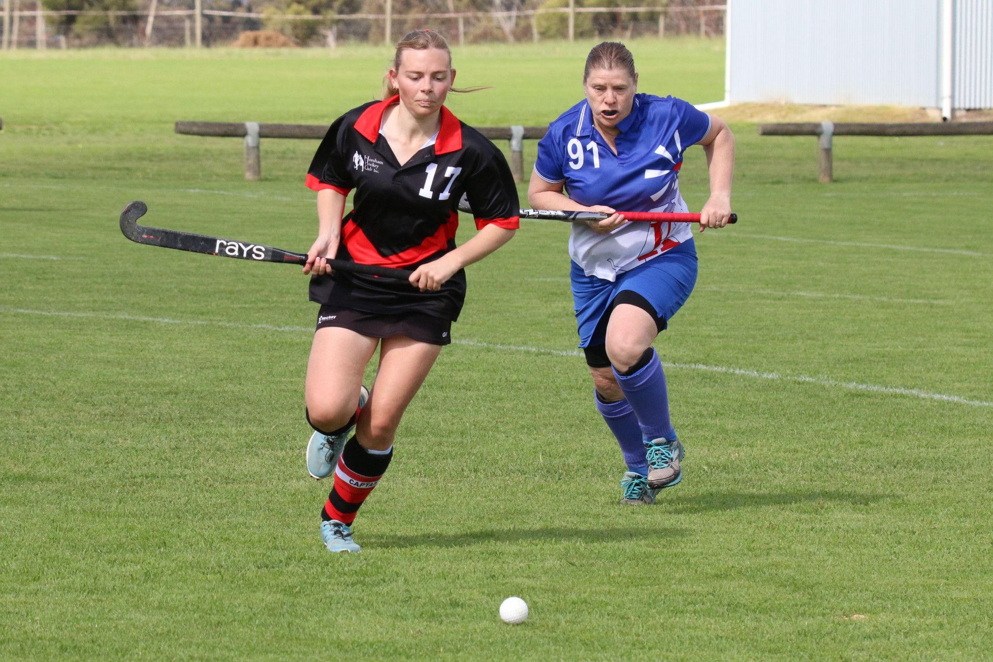 Jets&rsquo; Annabelle Heal leads Kaniva&rsquo;s Leonie Shurdington in a race for the ball.
