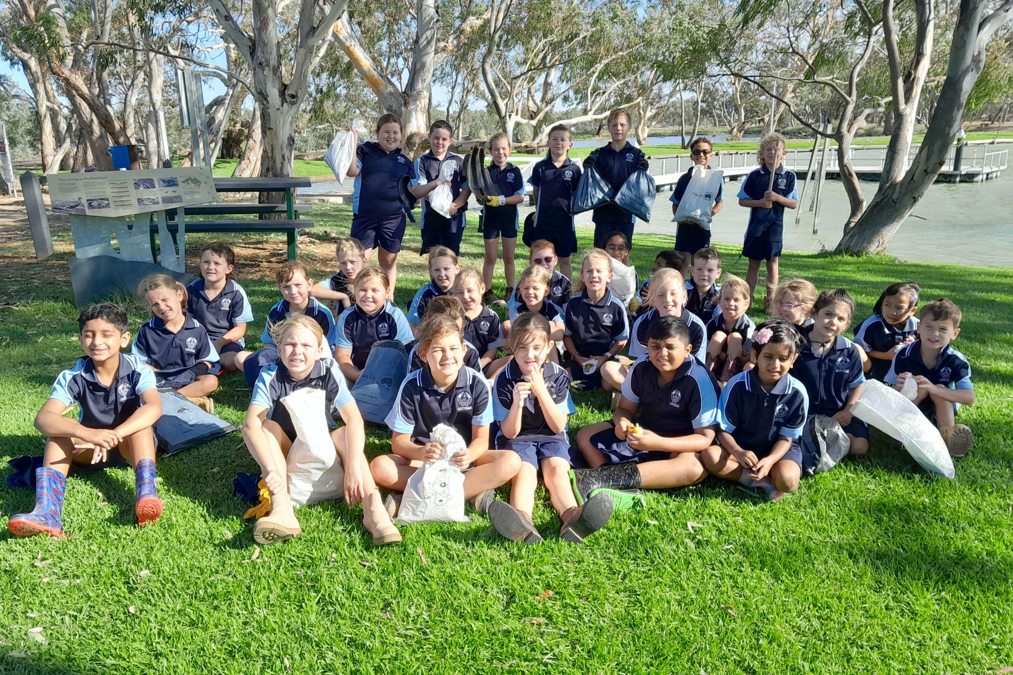 St Joseph’s students participated in Clean Up Australia Day recently, cleaning up around Lake Lascelles. Staff and students noted there was less rubbish than in previous years, which was pleasing for them. Clean Up Australia Day provides a meaningful opportunity to live out the principles of Catholic Social Teaching.