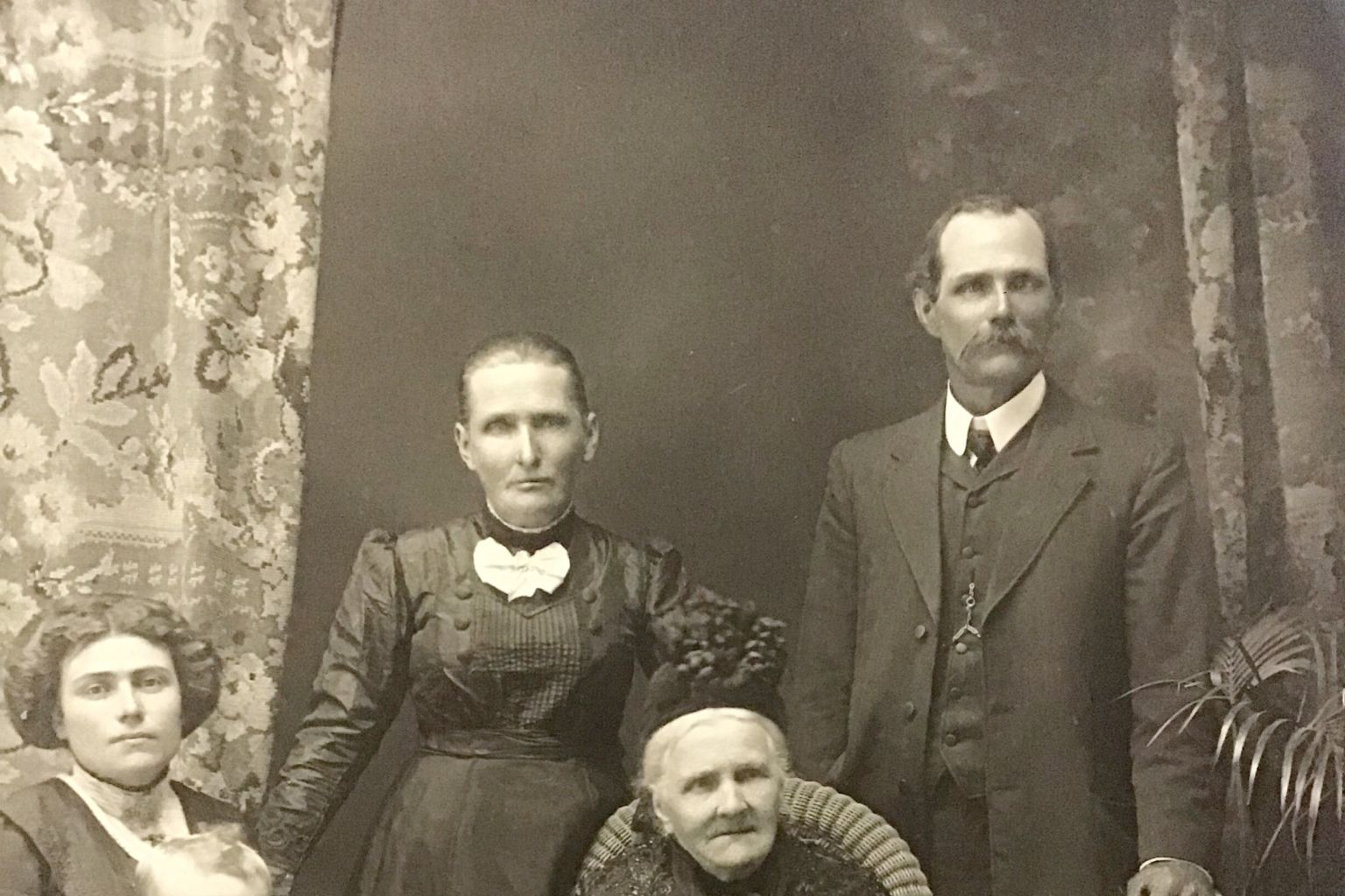 Left to right: Maude Smith holds Harold Walter Smith, unknown woman, medal winner and Ellam farmer Ben Smith. The elderly woman in front is presumed to be Ben Smith's mother. Mr Smith was a great-uncle of Ron Dodds of River Heights, near Horsham, whose son Russell of Melbourne now has the medal.