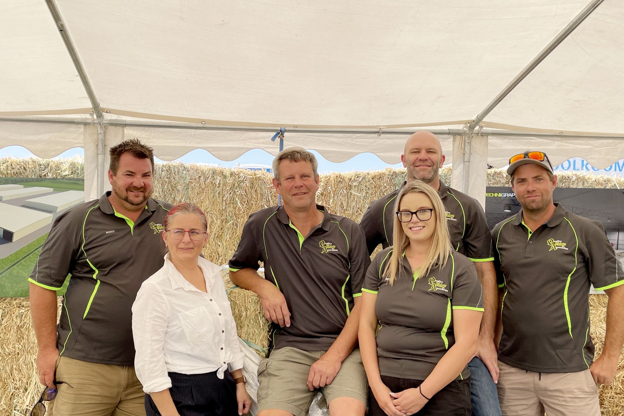 The QA Hay family Scott Somers, Faye Johns, Paul Johns, Rebecca Winsall, Micha Mueller and Leigh Somers.