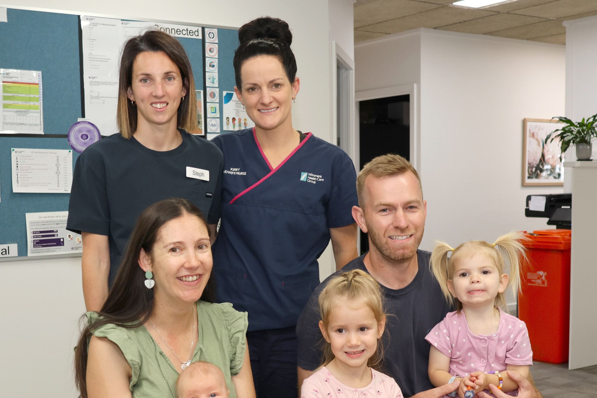 Horsham mother Tegan Harvey and her family with the staff of Grampians Health Horsham's maternity clinic.