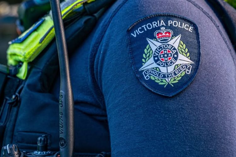 Two people were arrested in Horsham early this morning as police investigate a fatal stabbing in Norlane.