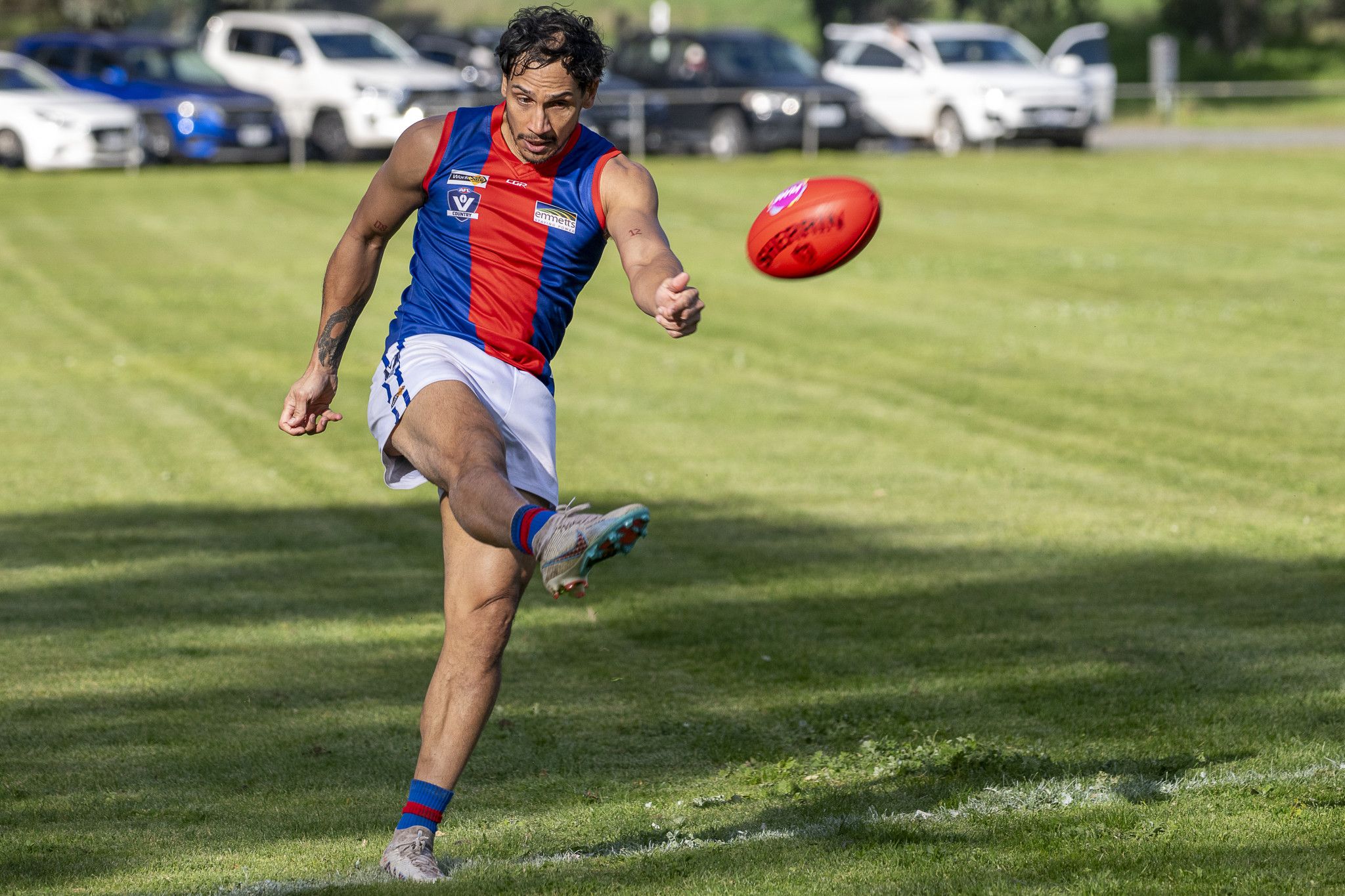 Rupanyup held off a spirited Taylors Lake comeback to secure its fifth win of the season with Marlon Motlop booting six goals.