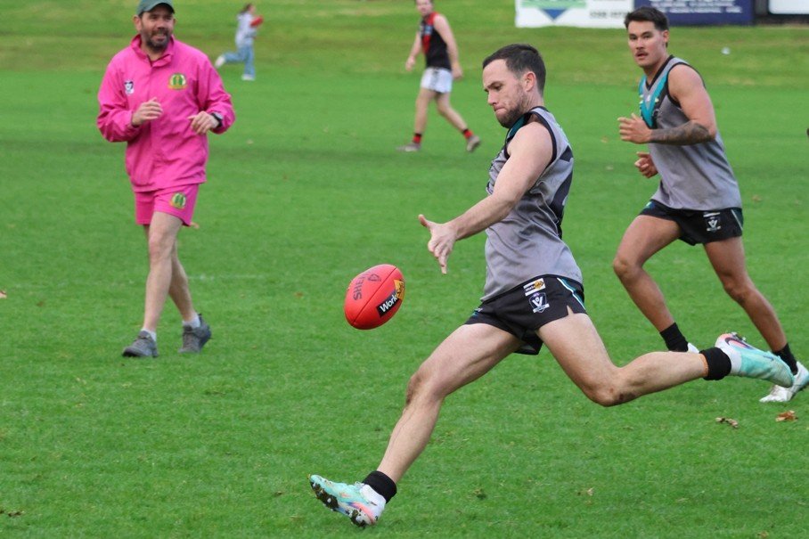 Scott Carey was one of his side's best but the Swifts proved no match for Harrow Balmoral, who came away with a 19.12 (126) to 6.5 (41) victory.