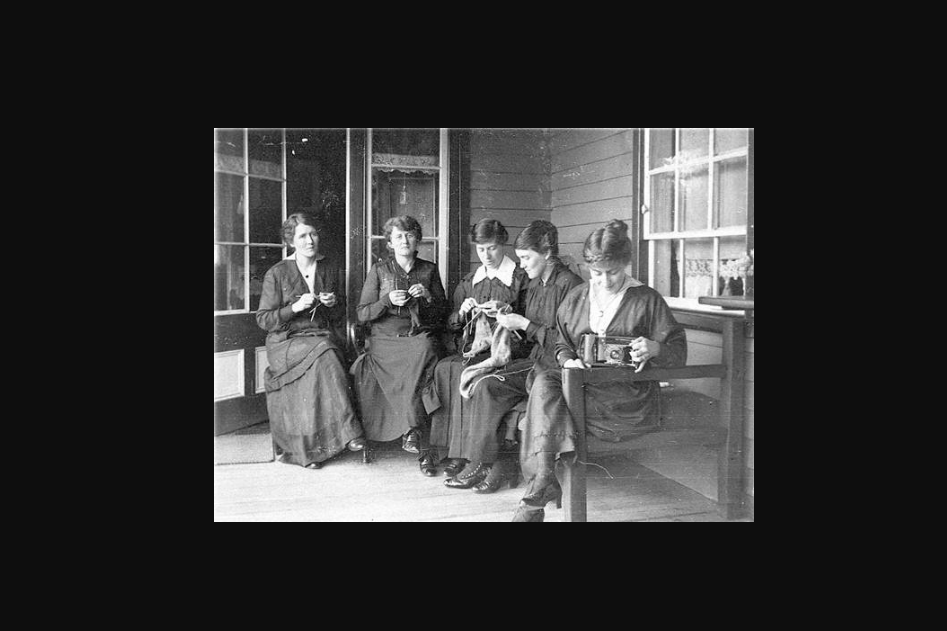A group of women knits socks to send to Australian soldiers serving overseas.