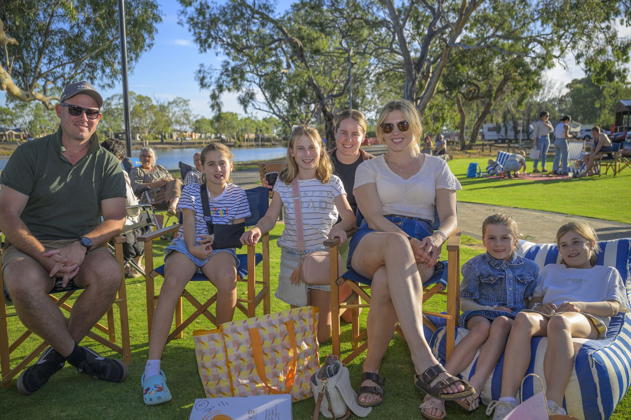 Justin Ruwoldt, Luella Ruwoldt, Maeja Ruwoldt, Holly Ruwoldt, Katie Ruwoldt, Harriet Ruwoldt and Ariana Ruwoldt. Photos: ROBIN WEBB
